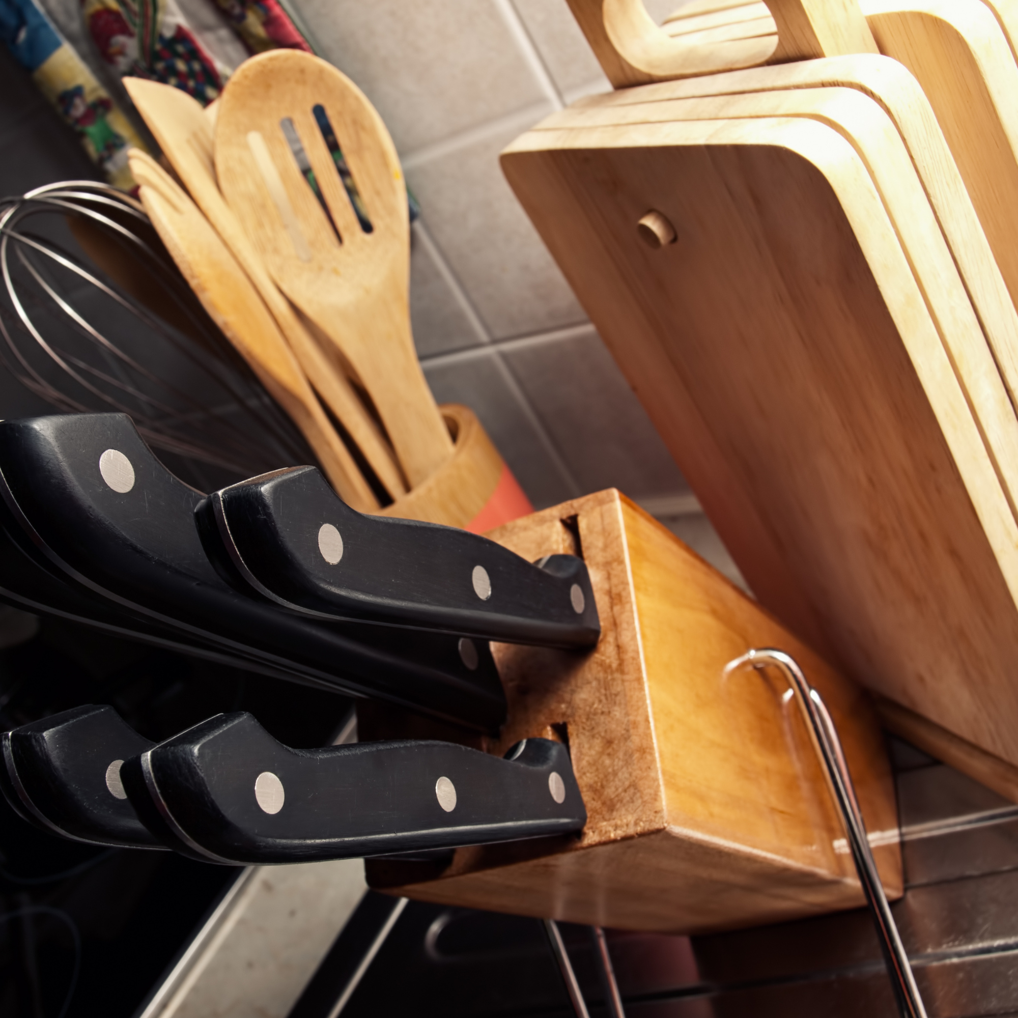 Knife Skills 101: Choosing and Caring for Your Kitchen Knives