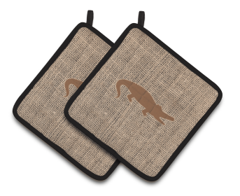 Animal on Pair of Pot Holders (Type: Alligator)