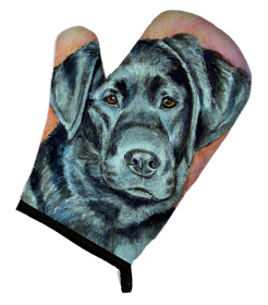 Dog on Oven Mitt (Dog Breed: Labrador Retriever)