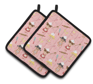 Baker on Pair of Pot Holders (Color: Bakers Delight on Pink, size: 7.5 x 7.5)