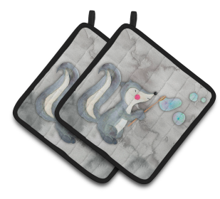 Animal Bathing Watercolor Pair of Pot Holders (Color: Skunk and Bubbles Watercolor, size: 7.5 x 7.5)