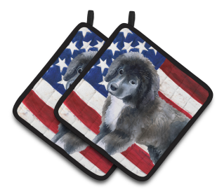 Dog Art Seasonal Pair of Pot Holders (Dog Breed: Newfoundland Puppy)