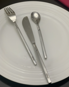 Vibhsa 18-PC Flatware Set (Dinner Knife, Dinner Fork, Dessert Spoon) (Color: Silver, size: Service for 6)